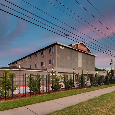 Orangewood Inn And Suites Midtown Austin Bagian luar foto