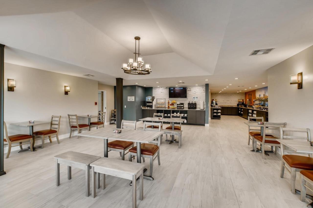Orangewood Inn And Suites Midtown Austin Bagian luar foto