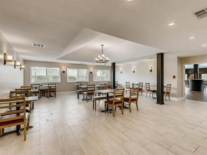 Orangewood Inn And Suites Midtown Austin Bagian luar foto