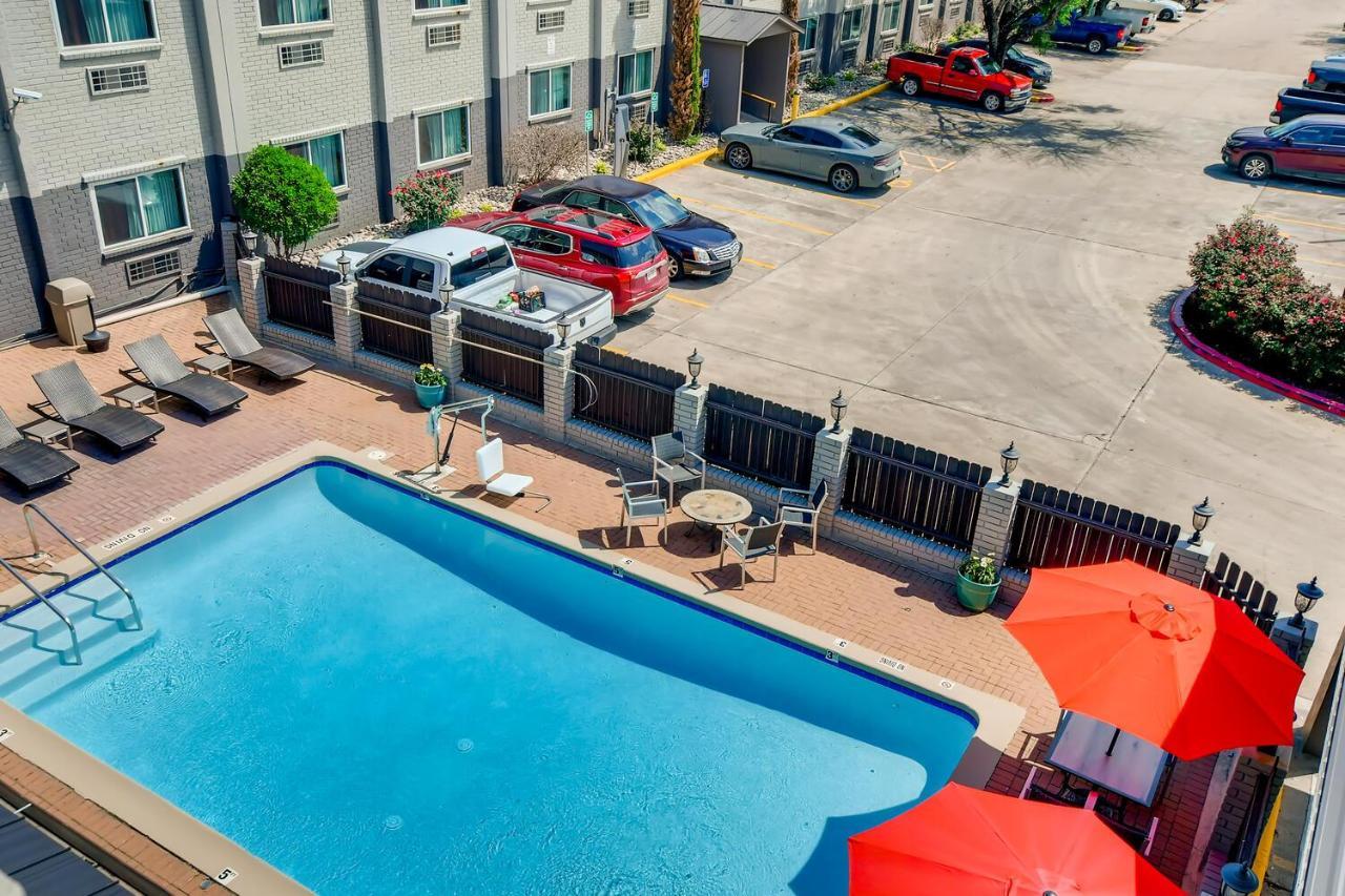 Orangewood Inn And Suites Midtown Austin Bagian luar foto
