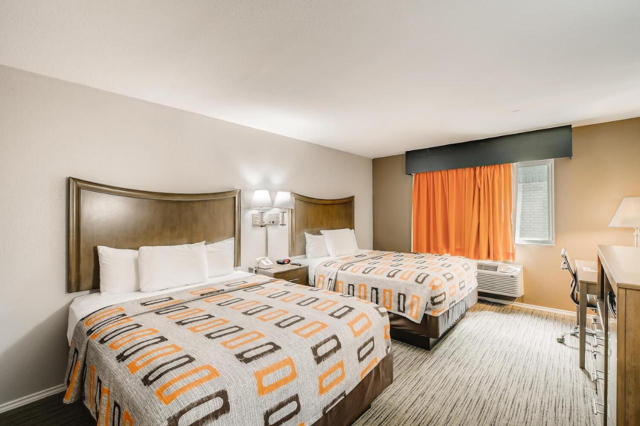 Orangewood Inn And Suites Midtown Austin Bagian luar foto